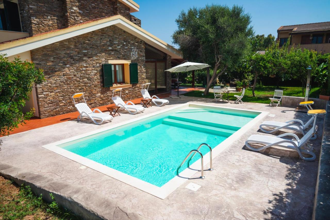 Villa Patrizia Stintino Exterior photo